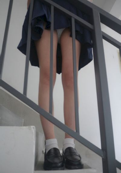 年轻漂亮的继坶少妇在线观看_超清在线观看