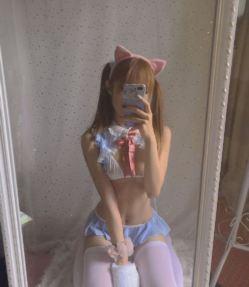 云边有个小卖部免费观看电影_十万网红美女美酱